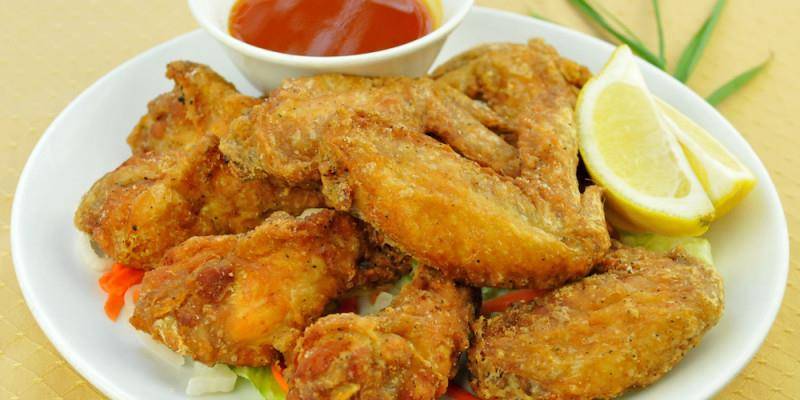 7. Deep-Fried Chicken Wings (Cánh Gà Chiên) (炸鸡翼) (7 pcs)